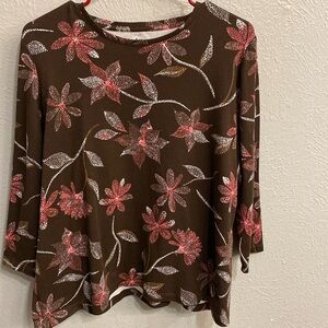 Kim Rogers nice T-shirt excellent condition brown with pink flowers
